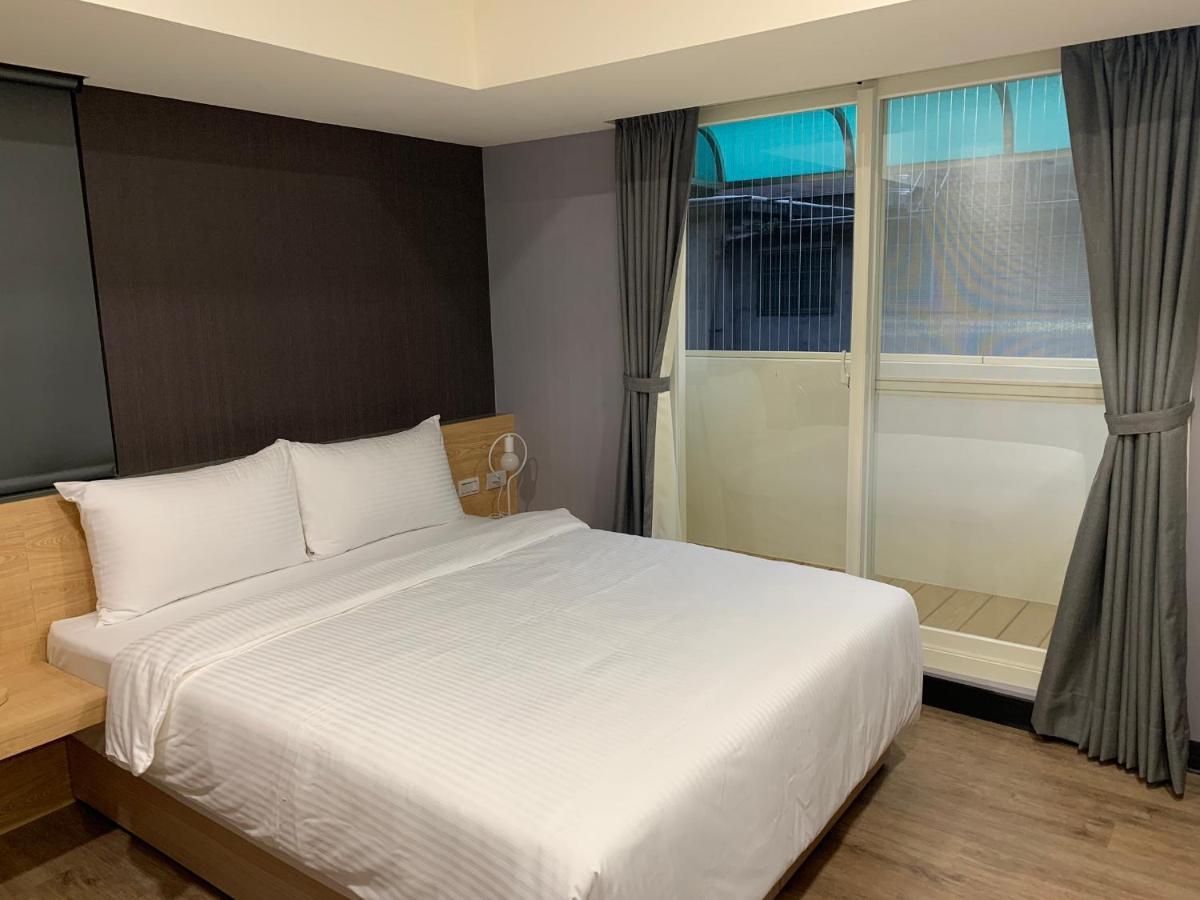 Cy Hotel Taipei Esterno foto