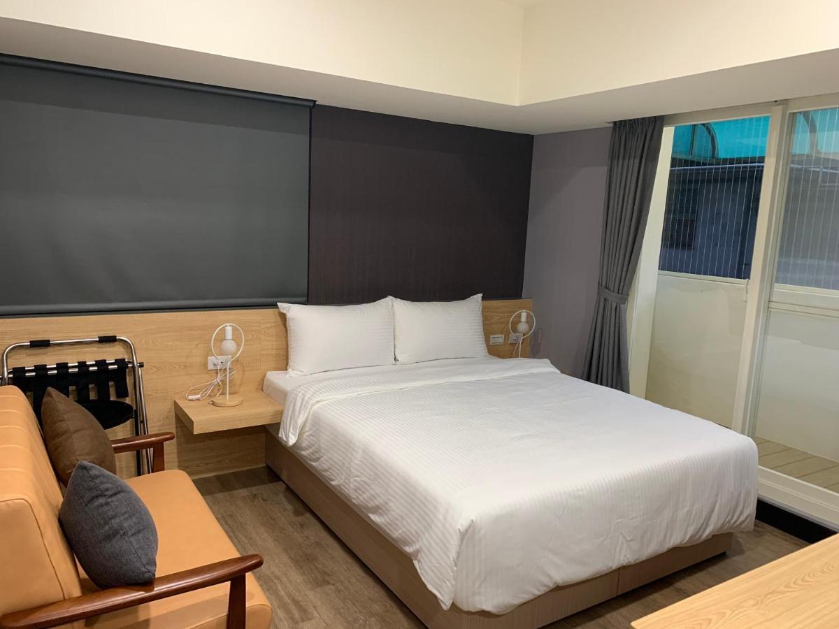 Cy Hotel Taipei Esterno foto