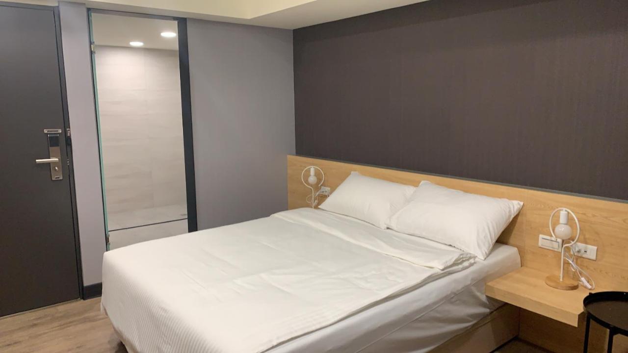 Cy Hotel Taipei Esterno foto