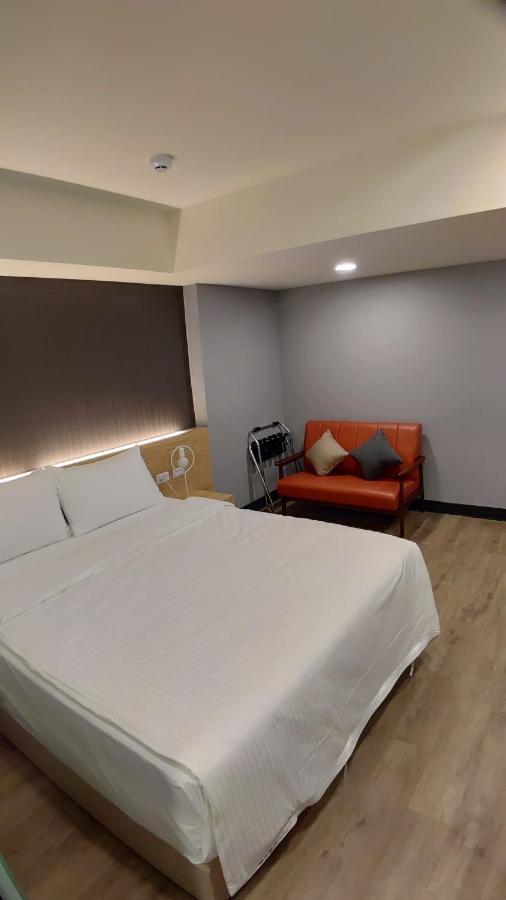 Cy Hotel Taipei Esterno foto