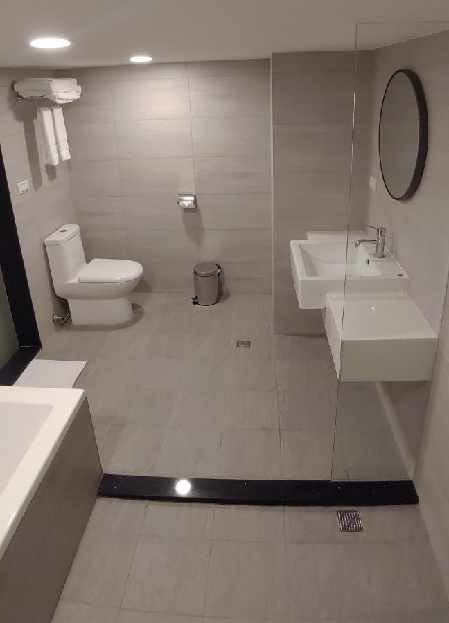 Cy Hotel Taipei Esterno foto